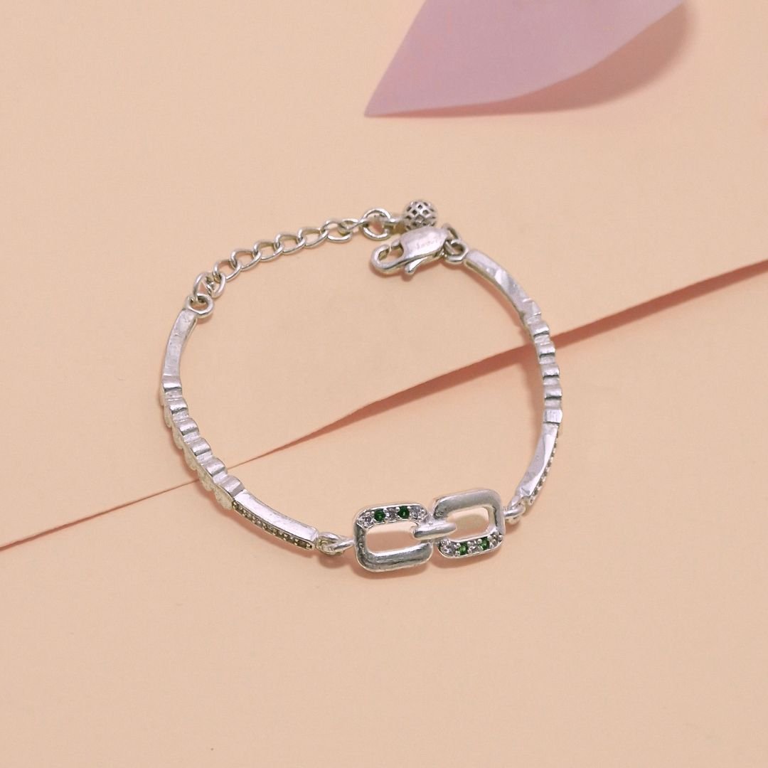 Chic Link Bracelet