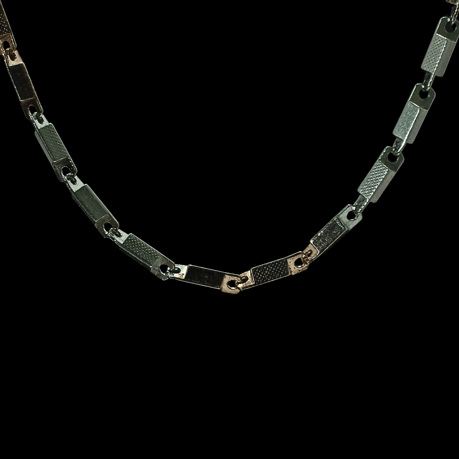 Modern Textured Link Chain