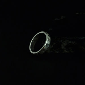 Sleek Modern Silver Band - 925 Sterling Silver - Lustra