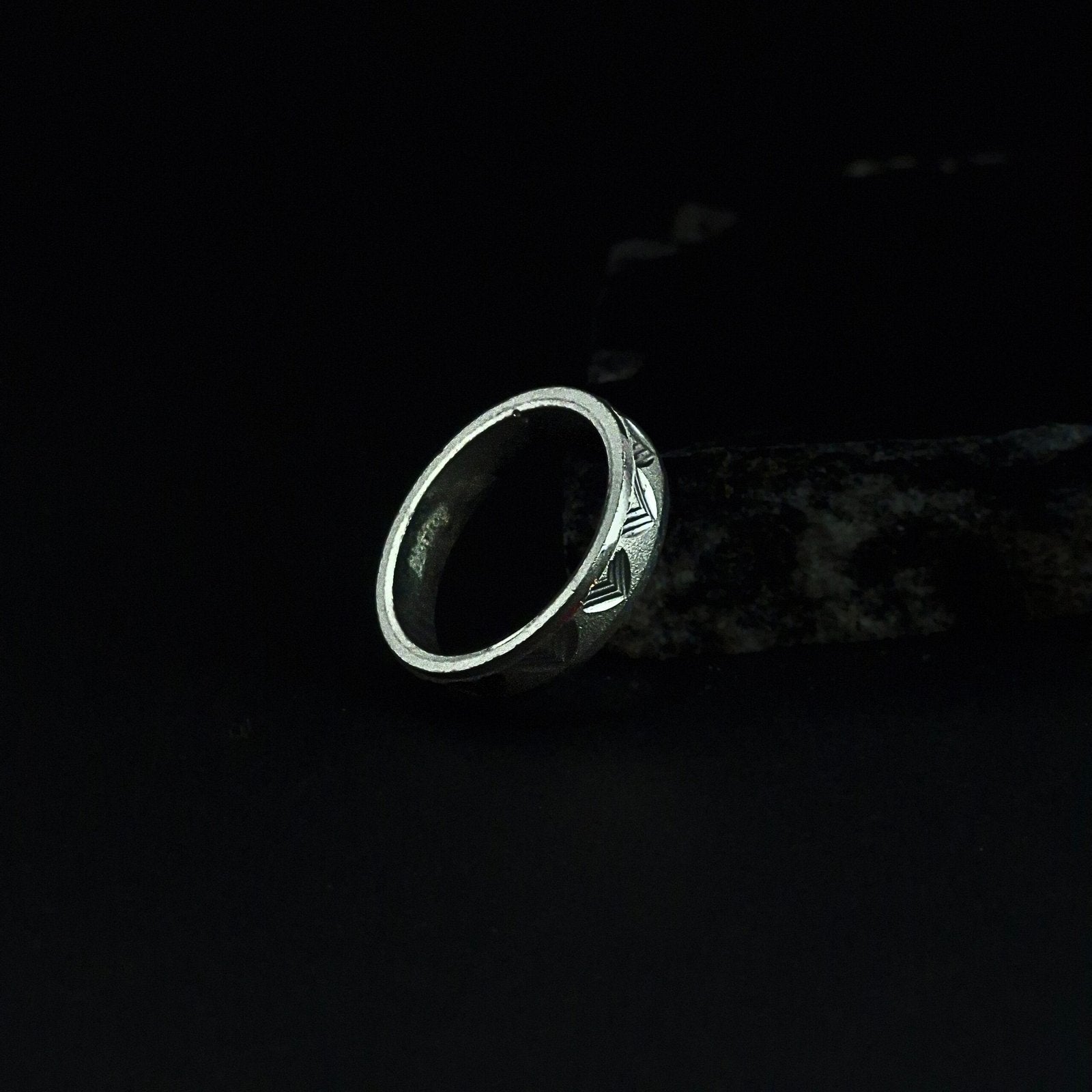 Artisan Geometric Band Ring