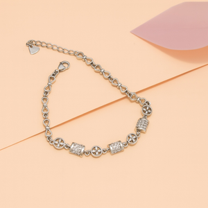 Glamour Fusion Bracelet with heart and crystal barrel links in silver