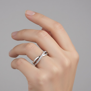 Eternal Twist Infinity Ring - 925 Sterling Silver - Lustra
