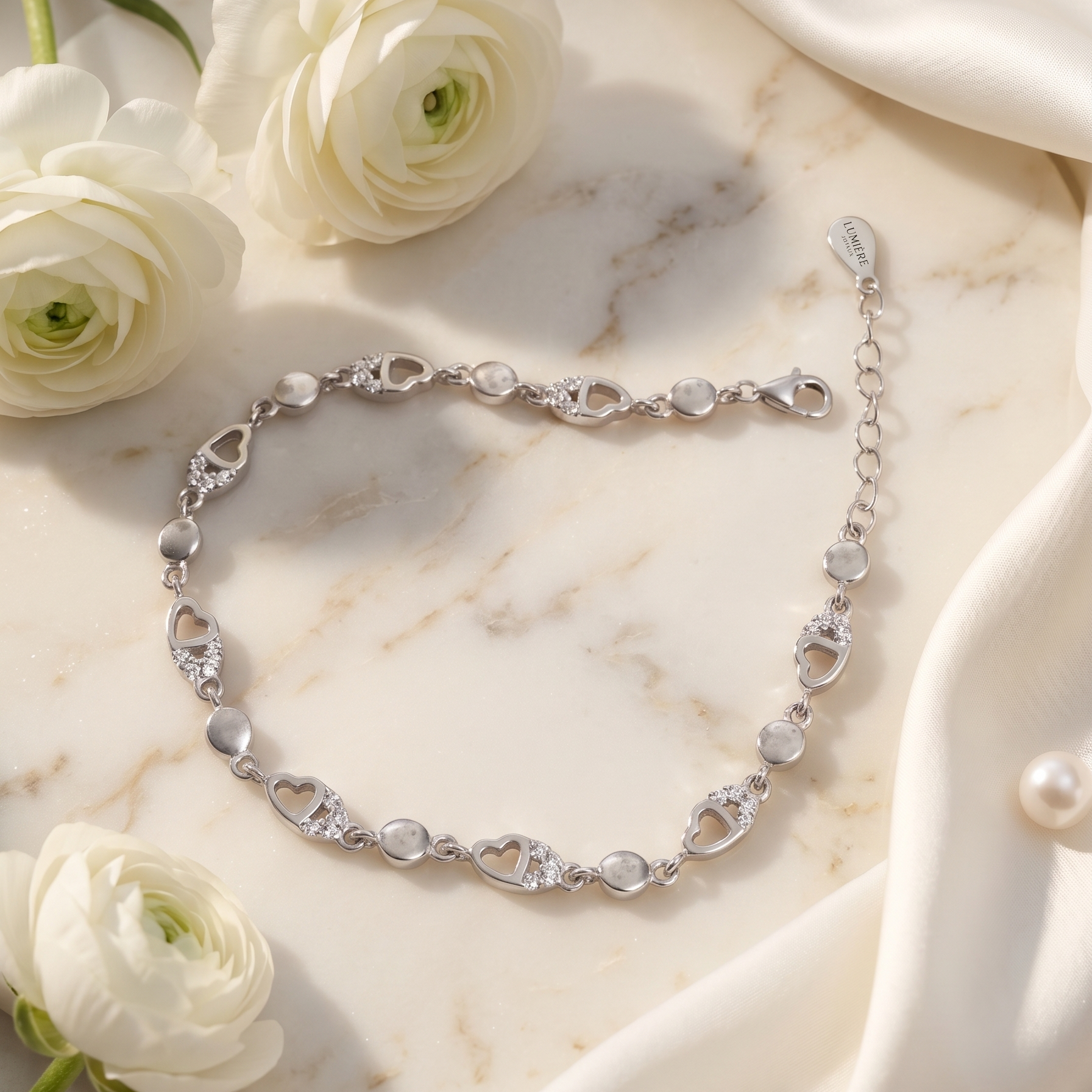 Eternal Heart Glow Silver Bracelet