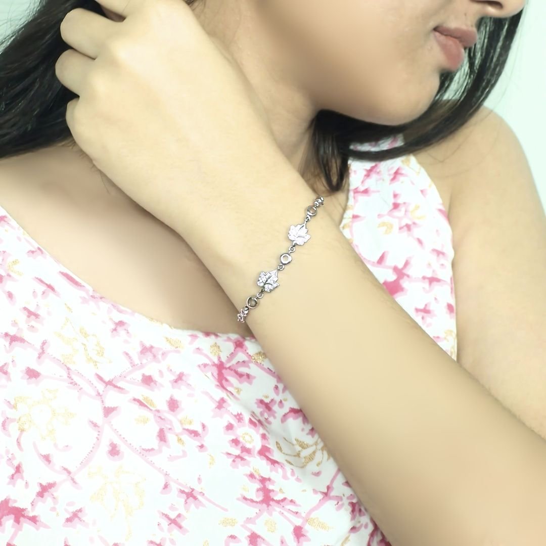 Leaf Charm Silver Bracelet