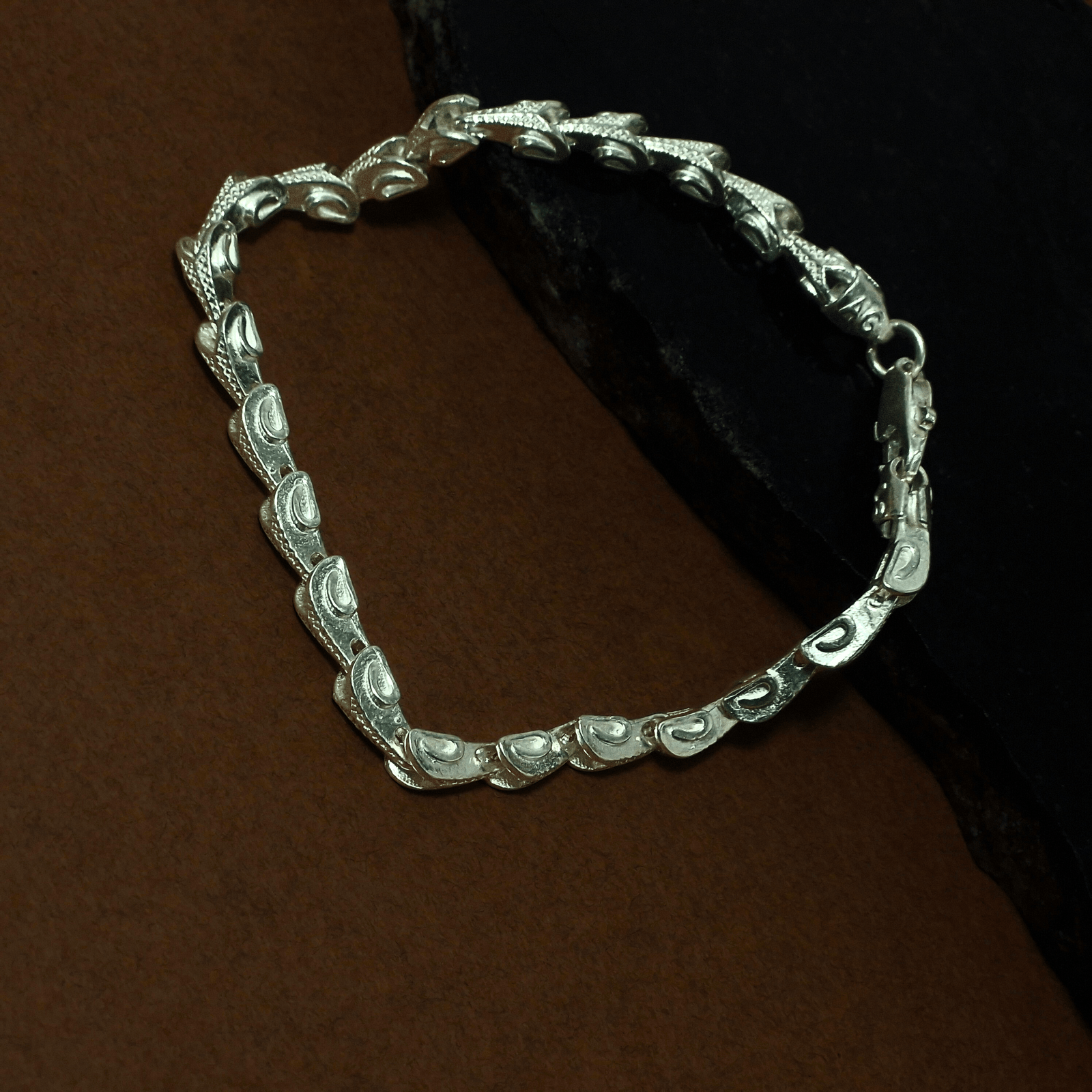 Fashion Forward Silver Fish Link Bracelet