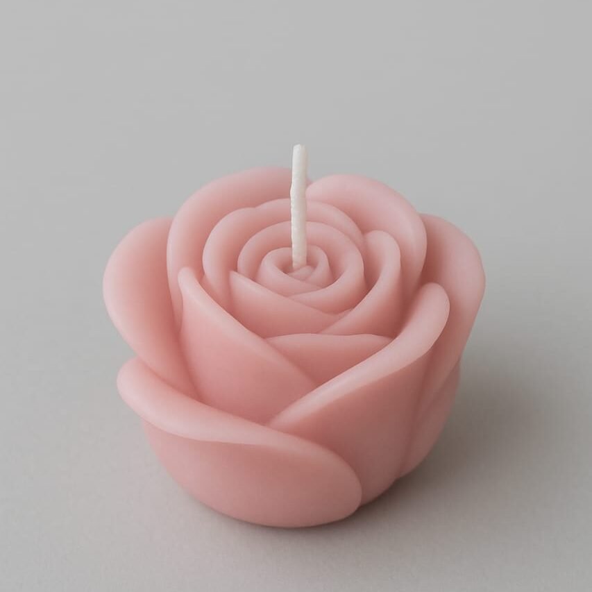 Lustra Rose Candle