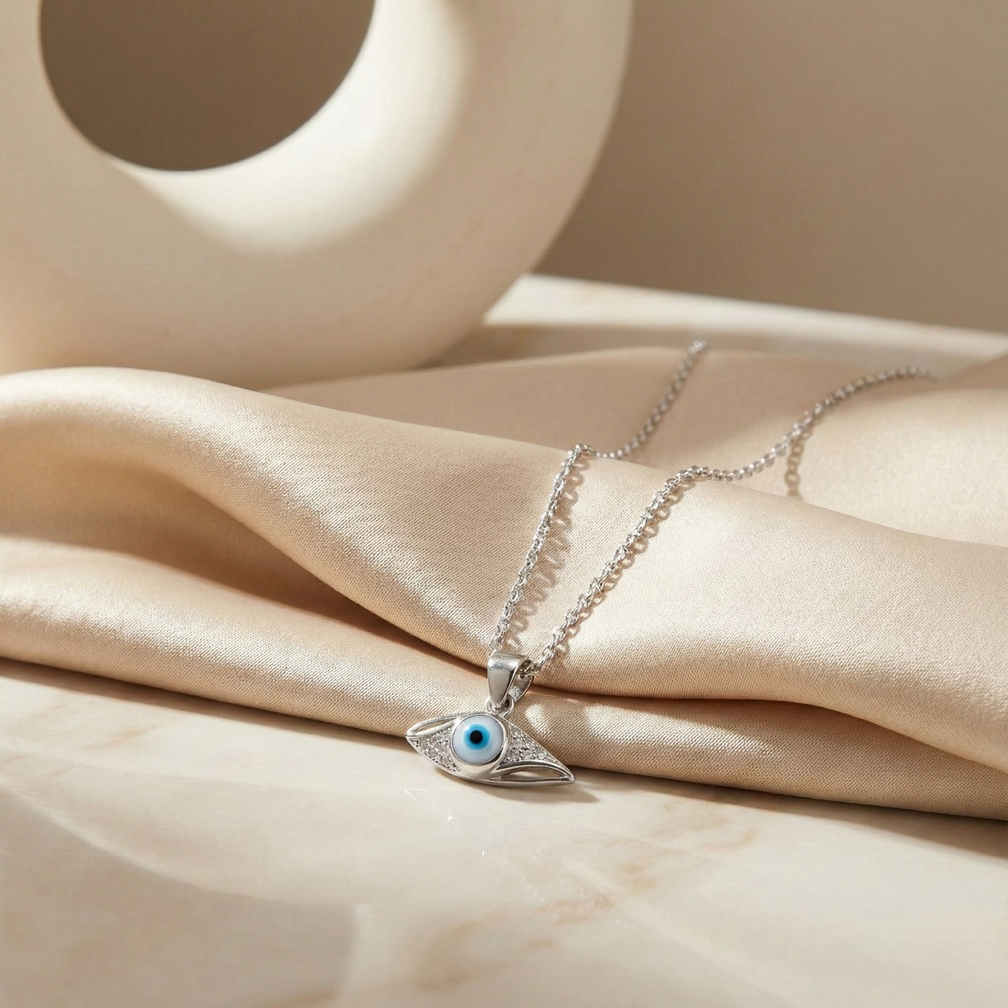 Sleek Evil Eye Silver Pendant with chain