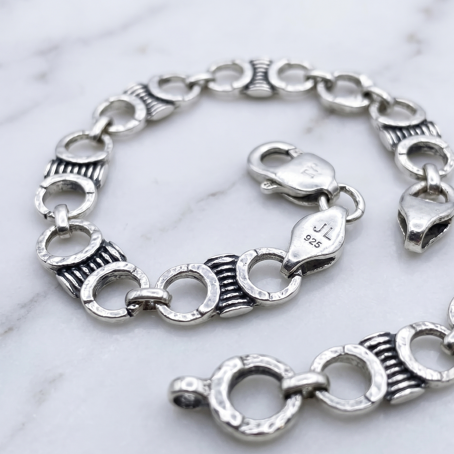Textured Link Silver Bracelet - 925 Sterling Silver - Lustra