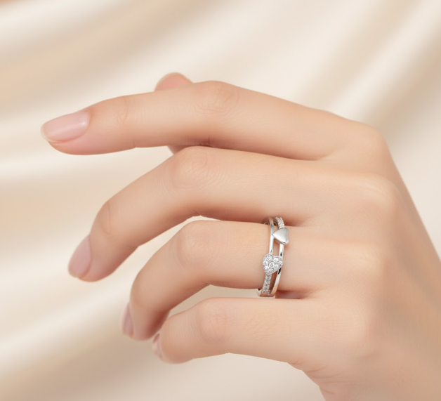 Heart & Sparkle Ring