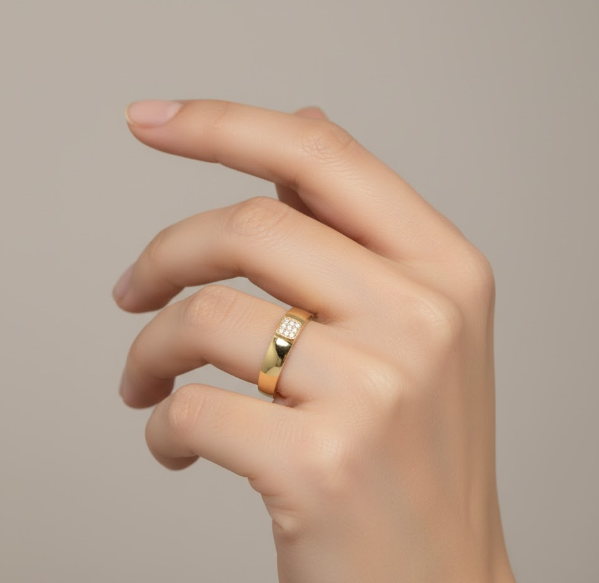 Elegance Gold Ring