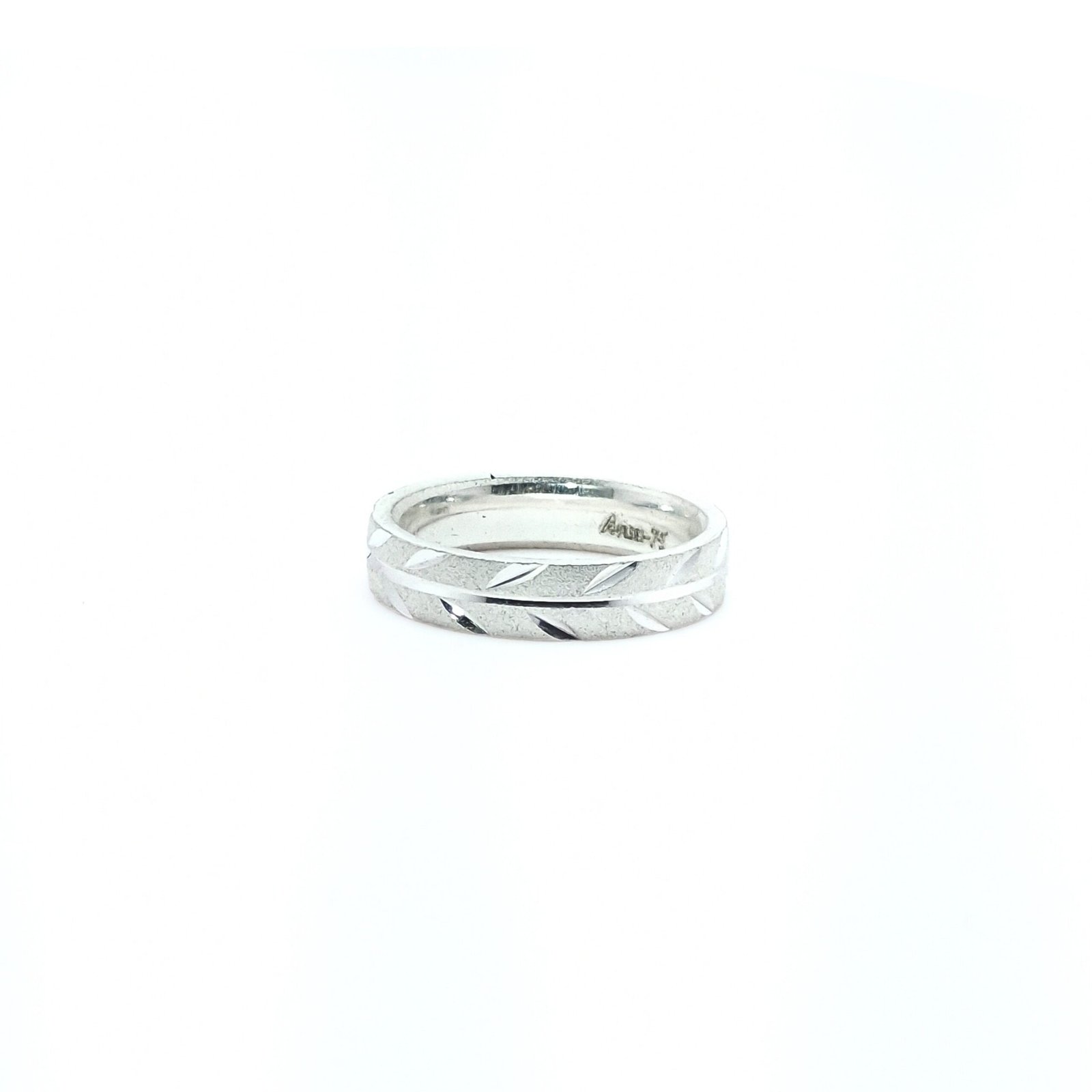 Twisted Leaf Band Ring