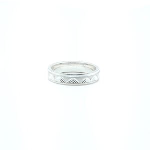 Artisan Geometric Band Ring