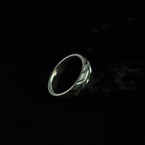 Twisted Leaf Band Ring