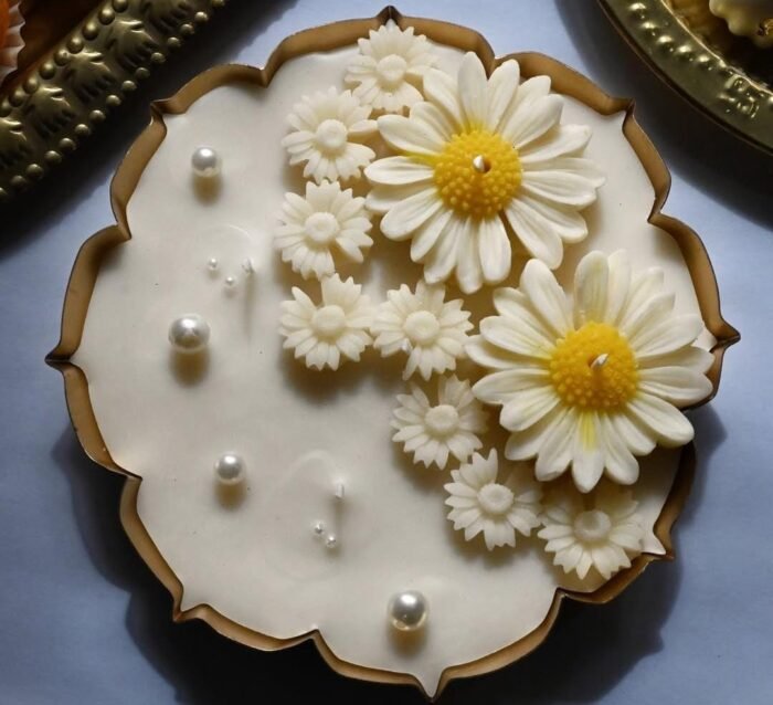 Lustra Daisy Urli Candle